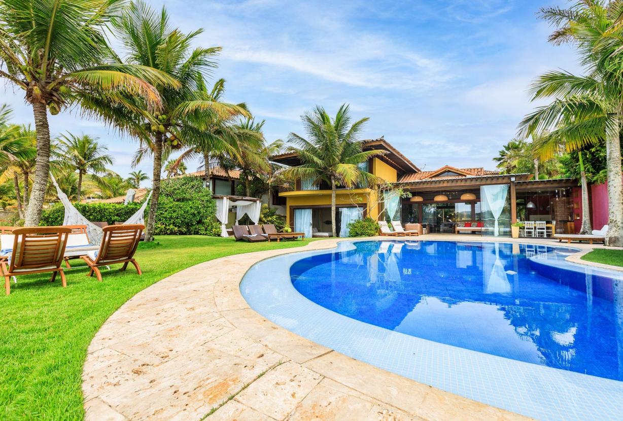 Piscina Luxuosa em Búzios: 5 Razões para Visitar e se Encantar